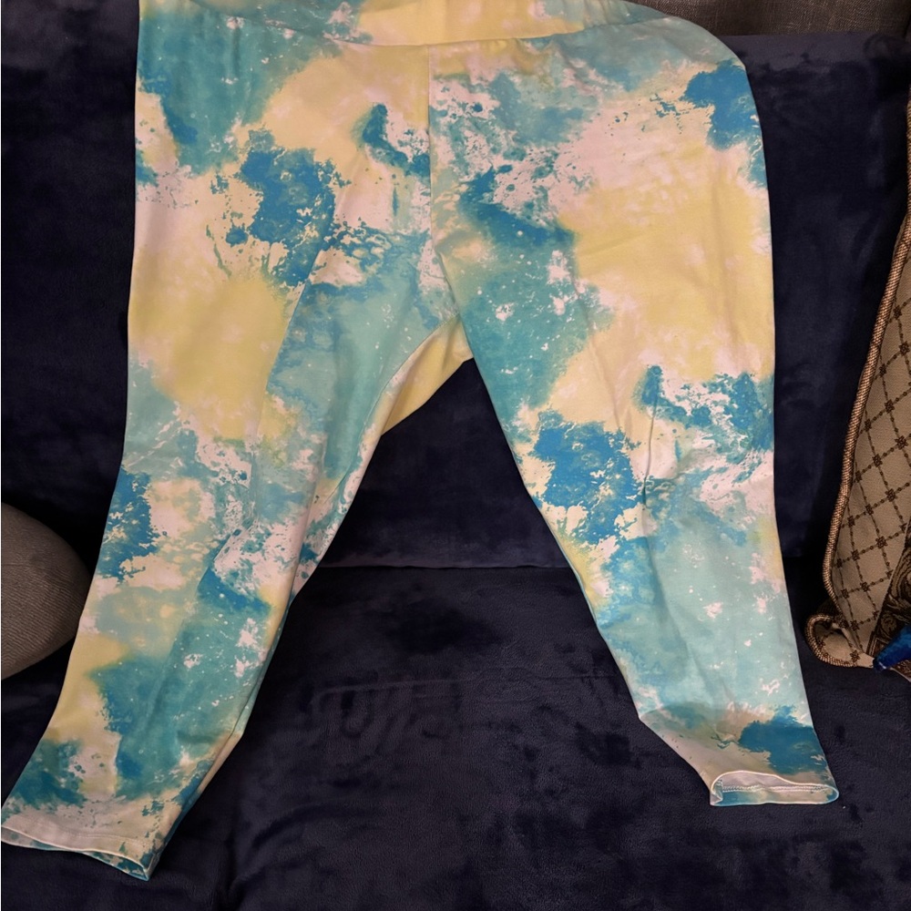 C Women’s Blue and Yellow Tie-Dye Leggings